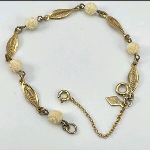 Sarah Coventry Vintage Bracelet Gold Tone Filigree with Carved Beads